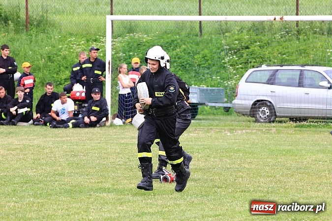 Zdjęcie w galerii na portalu naszraciborz.pl: Strażacy ochotnicy rywalizowali w Pogrzebieniu wiadomości z regionu