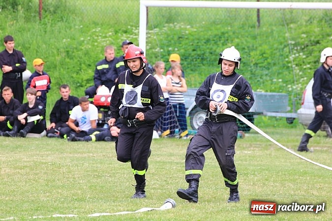 Zdjęcie w galerii na portalu naszraciborz.pl: Strażacy ochotnicy rywalizowali w Pogrzebieniu wiadomości z regionu