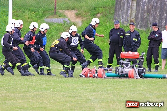 Zdjęcie w galerii na portalu naszraciborz.pl: Strażacy ochotnicy rywalizowali w Pogrzebieniu wiadomości z regionu
