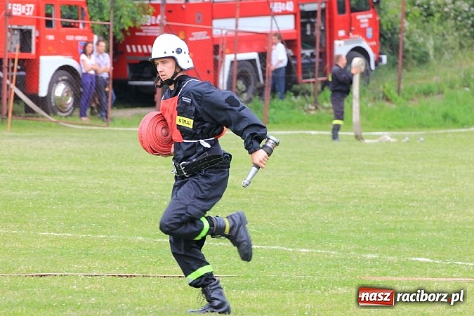 Zdjęcie w galerii na portalu naszraciborz.pl: Strażacy ochotnicy rywalizowali w Pogrzebieniu wiadomości z regionu
