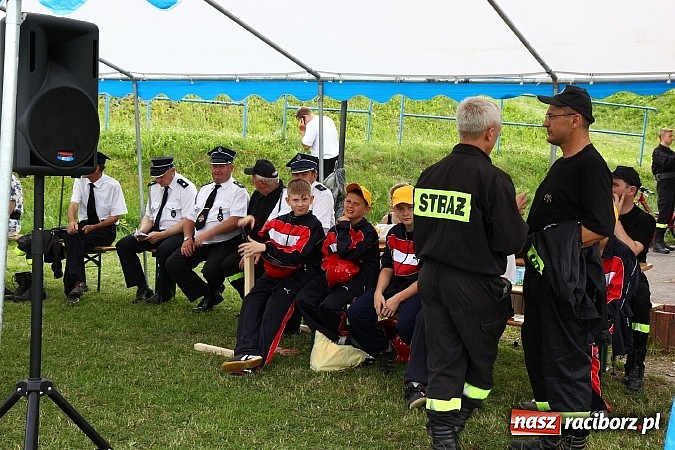 Zdjęcie w galerii na portalu naszraciborz.pl: Strażacy ochotnicy rywalizowali w Pogrzebieniu wiadomości z regionu