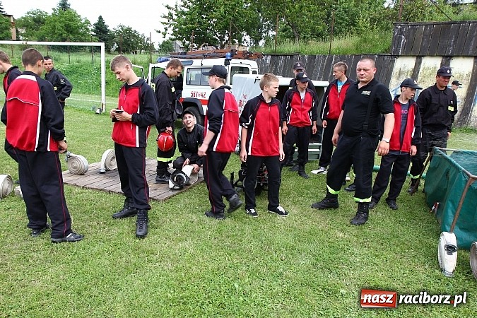Zdjęcie w galerii na portalu naszraciborz.pl: Strażacy ochotnicy rywalizowali w Pogrzebieniu wiadomości z regionu
