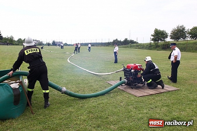 Zdjęcie w galerii na portalu naszraciborz.pl: Strażacy ochotnicy rywalizowali w Pogrzebieniu wiadomości z regionu