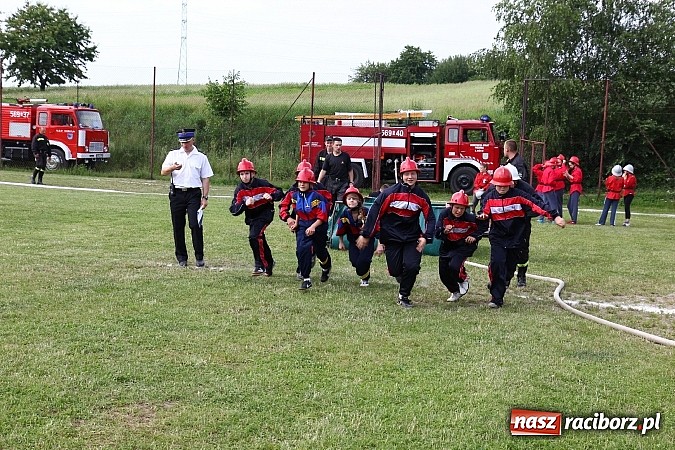Zdjęcie w galerii na portalu naszraciborz.pl: Strażacy ochotnicy rywalizowali w Pogrzebieniu wiadomości z regionu