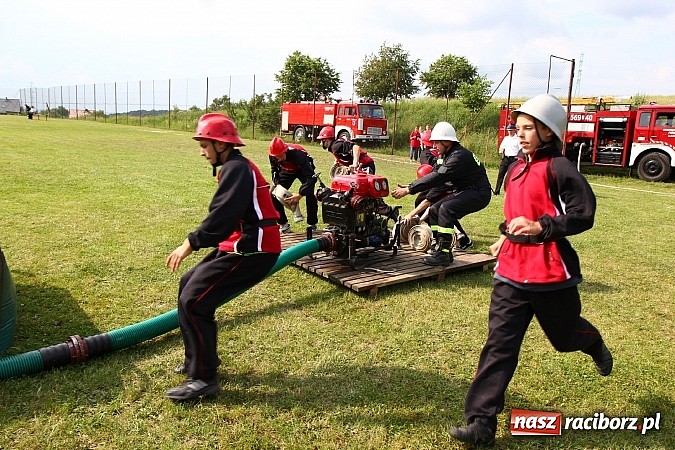 Zdjęcie w galerii na portalu naszraciborz.pl: Strażacy ochotnicy rywalizowali w Pogrzebieniu wiadomości z regionu