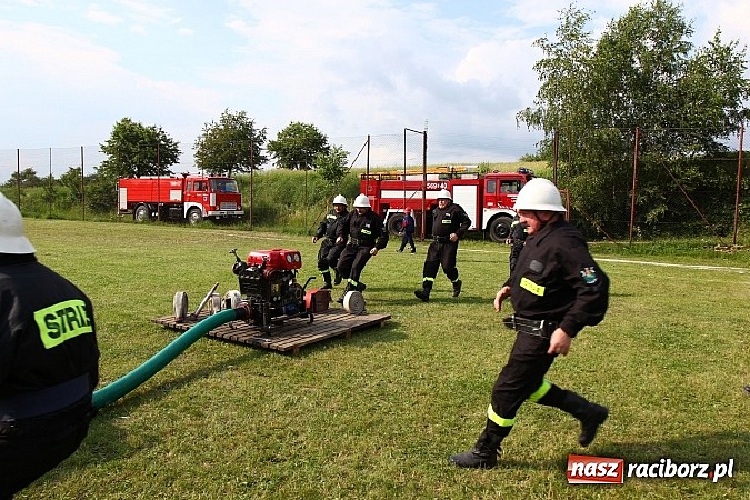 Zdjęcie w galerii na portalu naszraciborz.pl: Strażacy ochotnicy rywalizowali w Pogrzebieniu wiadomości z regionu