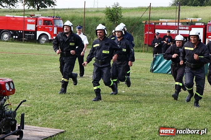 Zdjęcie w galerii na portalu naszraciborz.pl: Strażacy ochotnicy rywalizowali w Pogrzebieniu wiadomości z regionu