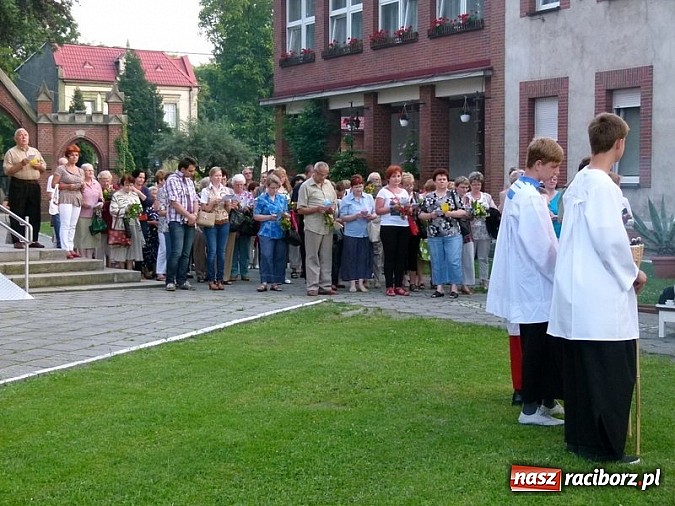 Zdjęcie w galerii na portalu naszraciborz.pl: Wieczór świętojański na Ostrogu wiadomości z regionu