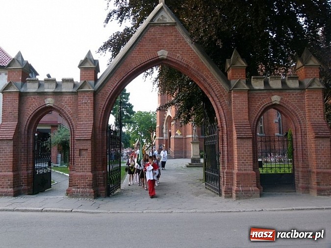 Zdjęcie w galerii na portalu naszraciborz.pl: Wieczór świętojański na Ostrogu wiadomości z regionu