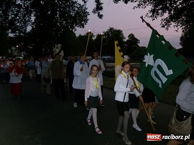Zdjęcie w galerii na portalu naszraciborz.pl: Wieczór świętojański na Ostrogu wiadomości z regionu