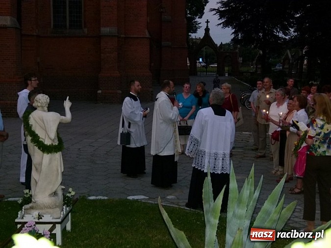 Zdjęcie w galerii na portalu naszraciborz.pl: Wieczór świętojański na Ostrogu wiadomości z regionu