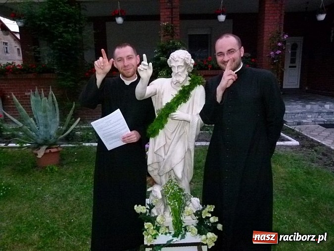 Zdjęcie w galerii na portalu naszraciborz.pl: Wieczór świętojański na Ostrogu wiadomości z regionu