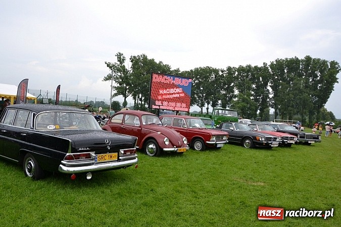 Zdjęcie w galerii na portalu naszraciborz.pl: Jaguar MK 2 z 1967 roku najpiękniejszym oldtimerem zlotu w Zabełkowie wiadomości z regionu