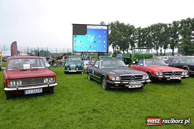Zdjęcie w galerii na portalu naszraciborz.pl: Jaguar MK 2 z 1967 roku najpiękniejszym oldtimerem zlotu w Zabełkowie wiadomości z regionu