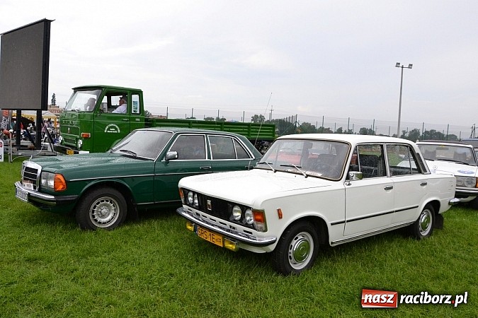 Zdjęcie w galerii na portalu naszraciborz.pl: Jaguar MK 2 z 1967 roku najpiękniejszym oldtimerem zlotu w Zabełkowie wiadomości z regionu