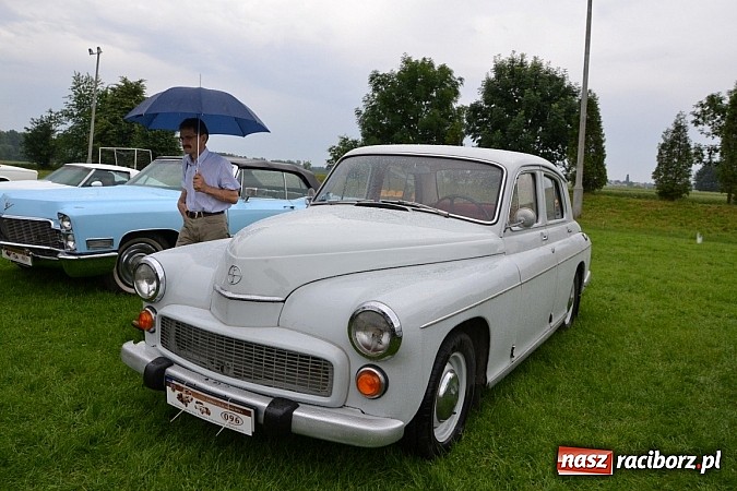Zdjęcie w galerii na portalu naszraciborz.pl: Jaguar MK 2 z 1967 roku najpiękniejszym oldtimerem zlotu w Zabełkowie wiadomości z regionu