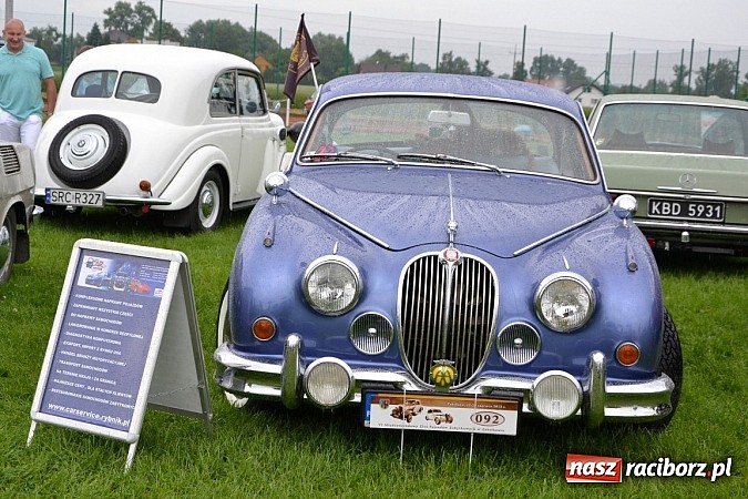 Zdjęcie w galerii na portalu naszraciborz.pl: Jaguar MK 2 z 1967 roku najpiękniejszym oldtimerem zlotu w Zabełkowie wiadomości z regionu