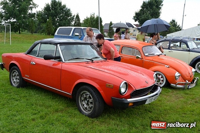 Zdjęcie w galerii na portalu naszraciborz.pl: Jaguar MK 2 z 1967 roku najpiękniejszym oldtimerem zlotu w Zabełkowie wiadomości z regionu