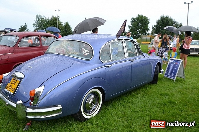 Zdjęcie w galerii na portalu naszraciborz.pl: Jaguar MK 2 z 1967 roku najpiękniejszym oldtimerem zlotu w Zabełkowie wiadomości z regionu