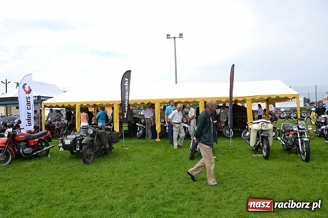 Zdjęcie w galerii na portalu naszraciborz.pl: Jaguar MK 2 z 1967 roku najpiękniejszym oldtimerem zlotu w Zabełkowie wiadomości z regionu
