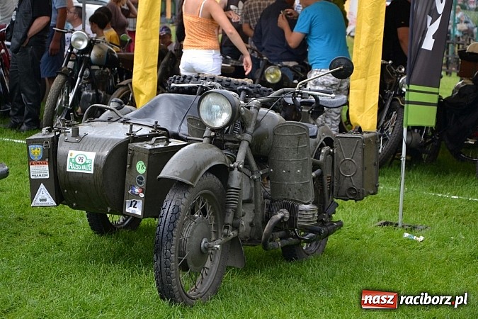 Zdjęcie w galerii na portalu naszraciborz.pl: Jaguar MK 2 z 1967 roku najpiękniejszym oldtimerem zlotu w Zabełkowie wiadomości z regionu