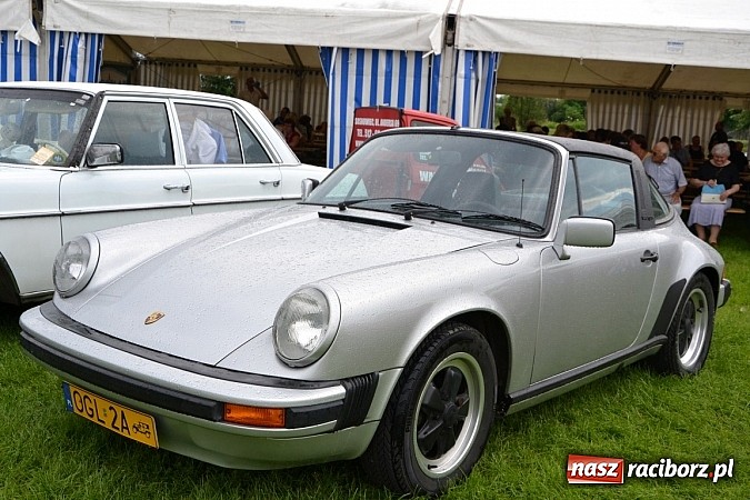 Zdjęcie w galerii na portalu naszraciborz.pl: Jaguar MK 2 z 1967 roku najpiękniejszym oldtimerem zlotu w Zabełkowie wiadomości z regionu
