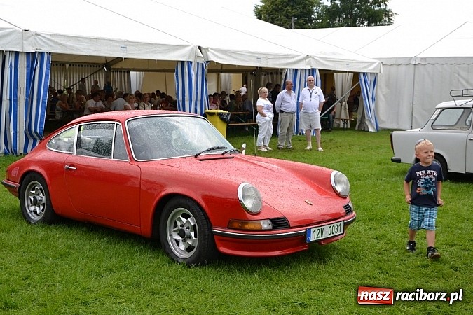 Zdjęcie w galerii na portalu naszraciborz.pl: Jaguar MK 2 z 1967 roku najpiękniejszym oldtimerem zlotu w Zabełkowie wiadomości z regionu