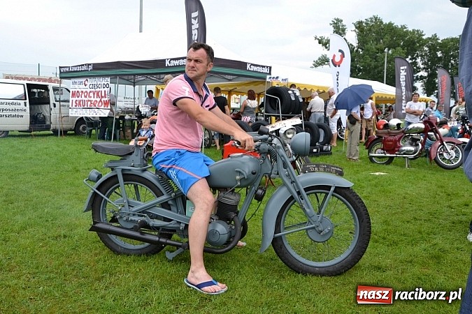 Zdjęcie w galerii na portalu naszraciborz.pl: Jaguar MK 2 z 1967 roku najpiękniejszym oldtimerem zlotu w Zabełkowie wiadomości z regionu