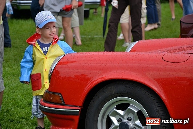 Zdjęcie w galerii na portalu naszraciborz.pl: Jaguar MK 2 z 1967 roku najpiękniejszym oldtimerem zlotu w Zabełkowie wiadomości z regionu