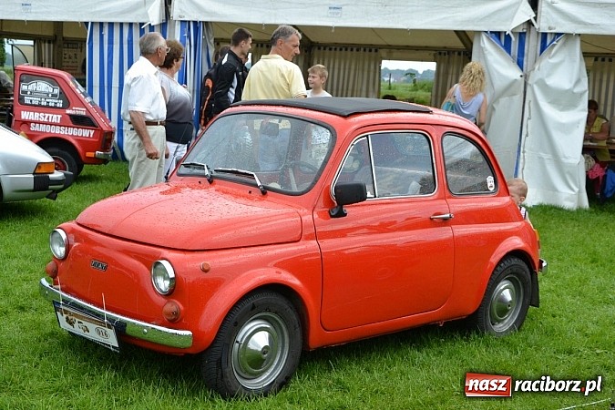 Zdjęcie w galerii na portalu naszraciborz.pl: Jaguar MK 2 z 1967 roku najpiękniejszym oldtimerem zlotu w Zabełkowie wiadomości z regionu