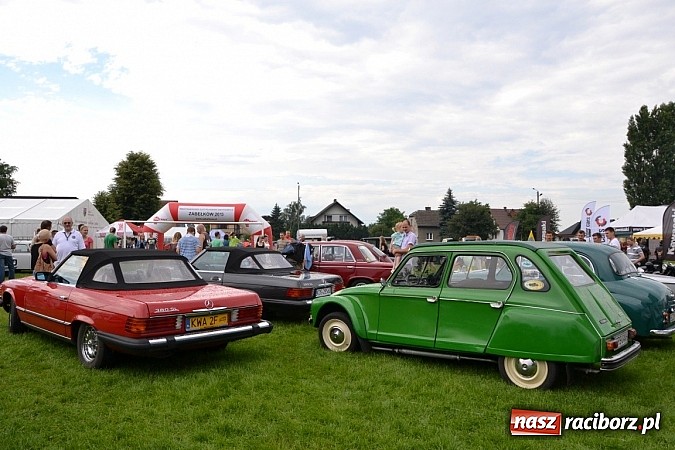 Zdjęcie w galerii na portalu naszraciborz.pl: Jaguar MK 2 z 1967 roku najpiękniejszym oldtimerem zlotu w Zabełkowie wiadomości z regionu