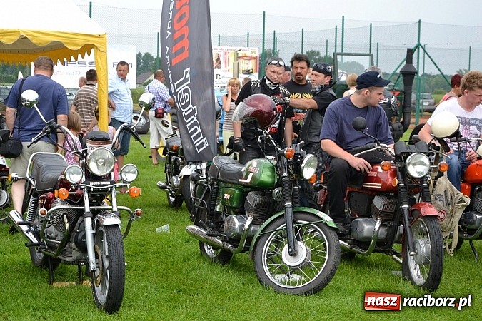 Zdjęcie w galerii na portalu naszraciborz.pl: Jaguar MK 2 z 1967 roku najpiękniejszym oldtimerem zlotu w Zabełkowie wiadomości z regionu