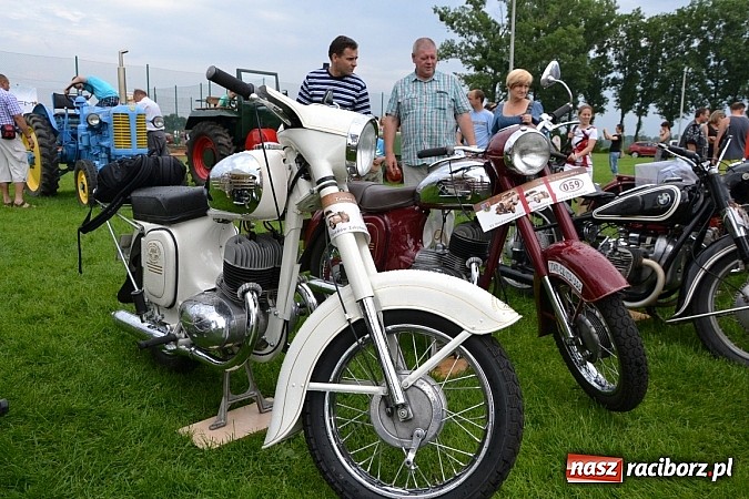 Zdjęcie w galerii na portalu naszraciborz.pl: Jaguar MK 2 z 1967 roku najpiękniejszym oldtimerem zlotu w Zabełkowie wiadomości z regionu