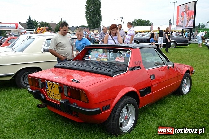Zdjęcie w galerii na portalu naszraciborz.pl: Jaguar MK 2 z 1967 roku najpiękniejszym oldtimerem zlotu w Zabełkowie wiadomości z regionu