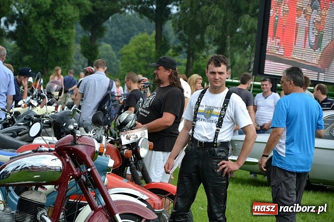 Zdjęcie w galerii na portalu naszraciborz.pl: Jaguar MK 2 z 1967 roku najpiękniejszym oldtimerem zlotu w Zabełkowie wiadomości z regionu