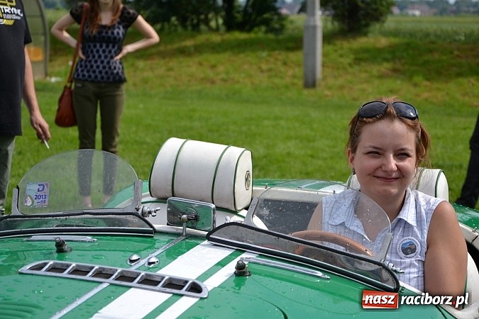 Zdjęcie w galerii na portalu naszraciborz.pl: Jaguar MK 2 z 1967 roku najpiękniejszym oldtimerem zlotu w Zabełkowie wiadomości z regionu