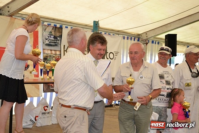 Zdjęcie w galerii na portalu naszraciborz.pl: Jaguar MK 2 z 1967 roku najpiękniejszym oldtimerem zlotu w Zabełkowie wiadomości z regionu