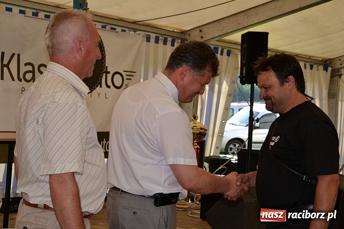 Zdjęcie w galerii na portalu naszraciborz.pl: Jaguar MK 2 z 1967 roku najpiękniejszym oldtimerem zlotu w Zabełkowie wiadomości z regionu