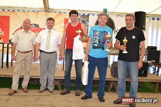 Zdjęcie w galerii na portalu naszraciborz.pl: Jaguar MK 2 z 1967 roku najpiękniejszym oldtimerem zlotu w Zabełkowie wiadomości z regionu