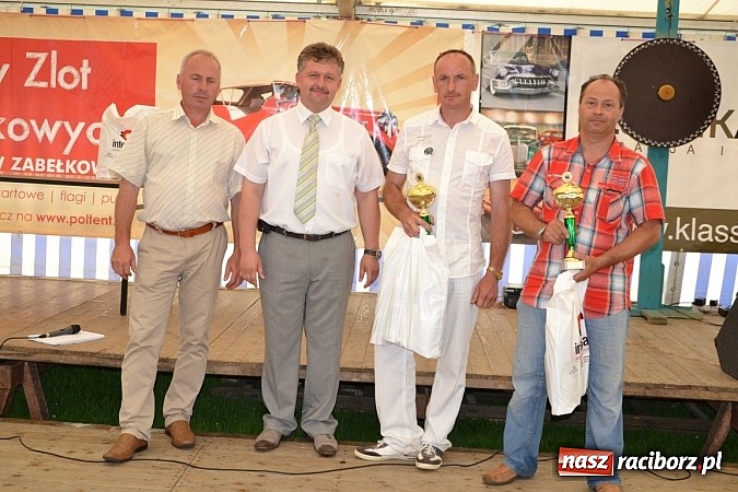Zdjęcie w galerii na portalu naszraciborz.pl: Jaguar MK 2 z 1967 roku najpiękniejszym oldtimerem zlotu w Zabełkowie wiadomości z regionu