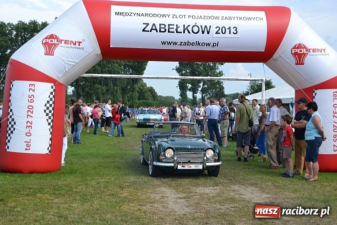 Zdjęcie w galerii na portalu naszraciborz.pl: Jaguar MK 2 z 1967 roku najpiękniejszym oldtimerem zlotu w Zabełkowie wiadomości z regionu