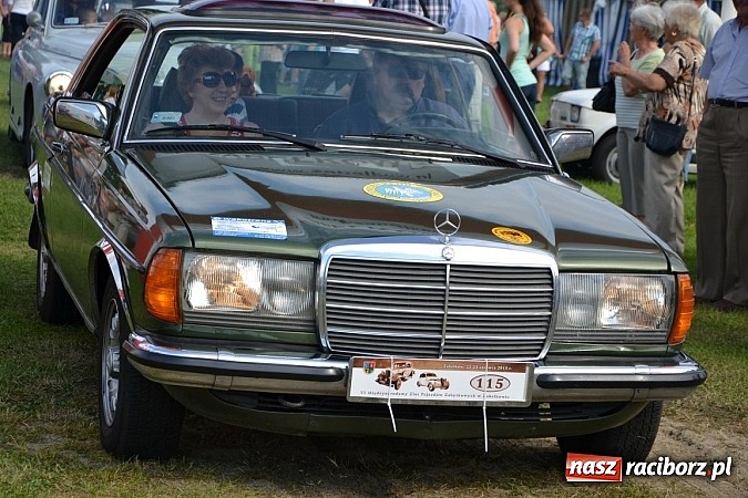 Zdjęcie w galerii na portalu naszraciborz.pl: Jaguar MK 2 z 1967 roku najpiękniejszym oldtimerem zlotu w Zabełkowie wiadomości z regionu
