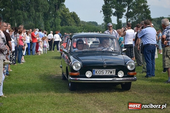 Zdjęcie w galerii na portalu naszraciborz.pl: Jaguar MK 2 z 1967 roku najpiękniejszym oldtimerem zlotu w Zabełkowie wiadomości z regionu