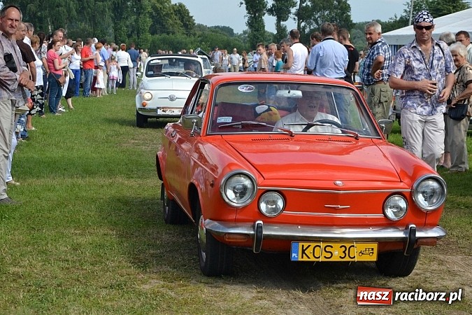 Zdjęcie w galerii na portalu naszraciborz.pl: Jaguar MK 2 z 1967 roku najpiękniejszym oldtimerem zlotu w Zabełkowie wiadomości z regionu