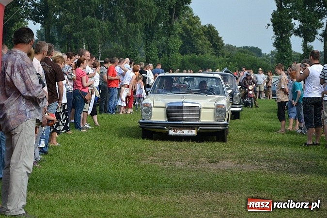 Zdjęcie w galerii na portalu naszraciborz.pl: Jaguar MK 2 z 1967 roku najpiękniejszym oldtimerem zlotu w Zabełkowie wiadomości z regionu