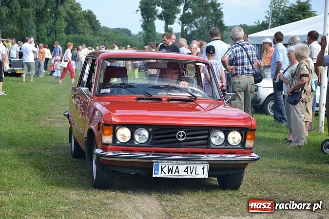 Zdjęcie w galerii na portalu naszraciborz.pl: Jaguar MK 2 z 1967 roku najpiękniejszym oldtimerem zlotu w Zabełkowie wiadomości z regionu