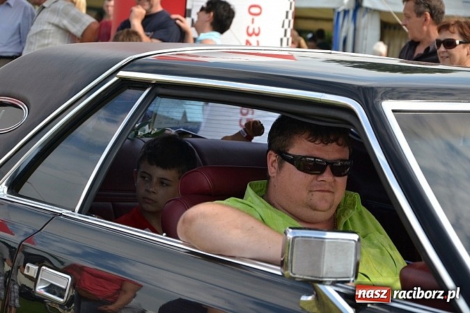 Zdjęcie w galerii na portalu naszraciborz.pl: Jaguar MK 2 z 1967 roku najpiękniejszym oldtimerem zlotu w Zabełkowie wiadomości z regionu