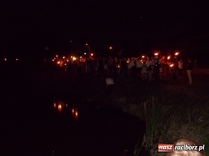 Zdjęcie w galerii na portalu naszraciborz.pl: Noc Świętojańska w parku w Kornicach wiadomości z regionu