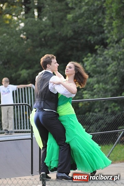 Zdjęcie w galerii na portalu naszraciborz.pl: Noc Świętojańska w parku w Kornicach wiadomości z regionu