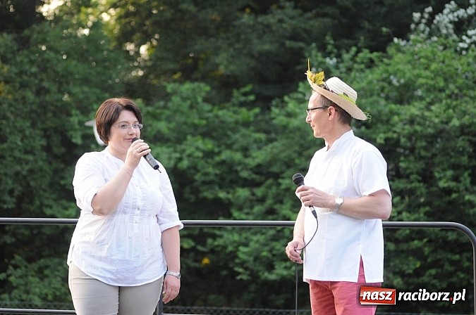 Zdjęcie w galerii na portalu naszraciborz.pl: Noc Świętojańska w parku w Kornicach wiadomości z regionu